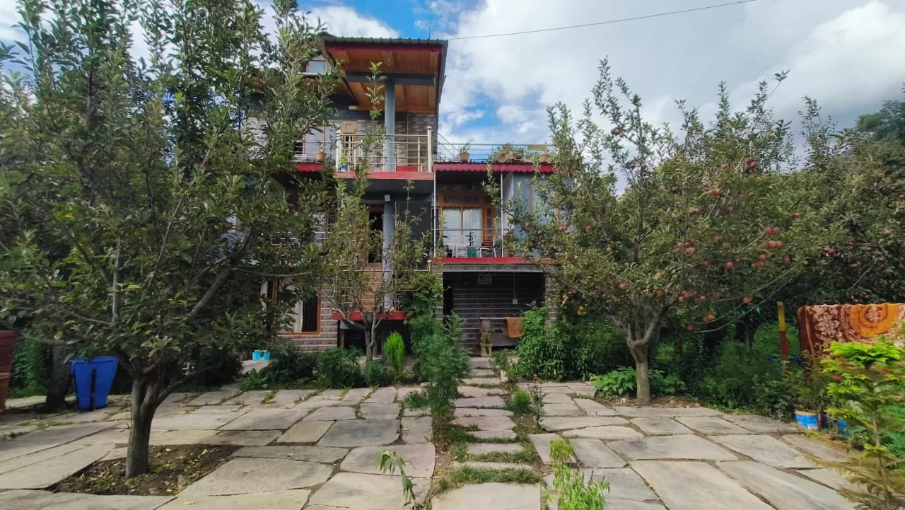 WhatsApp Image 2024-09-05 at 11.20.33_d230af67